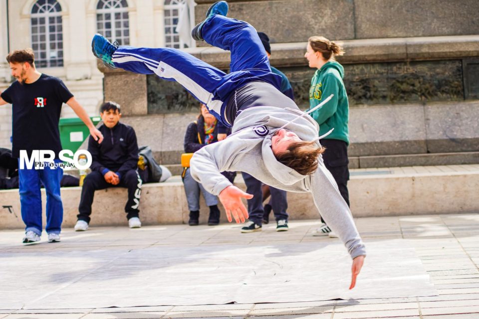 Les Moon Runners Crew Break Dancers, photo par mrso.fr photographe danse et sport à Orléans 45 et Paris 75