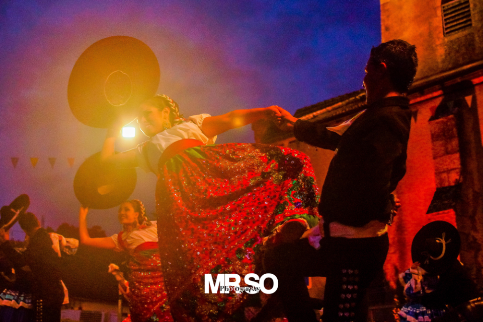 Photo des danseurs Mexicains par mrso.fr photographe sportif et danse à Orléans, Loiret et Centre Val de Loire
